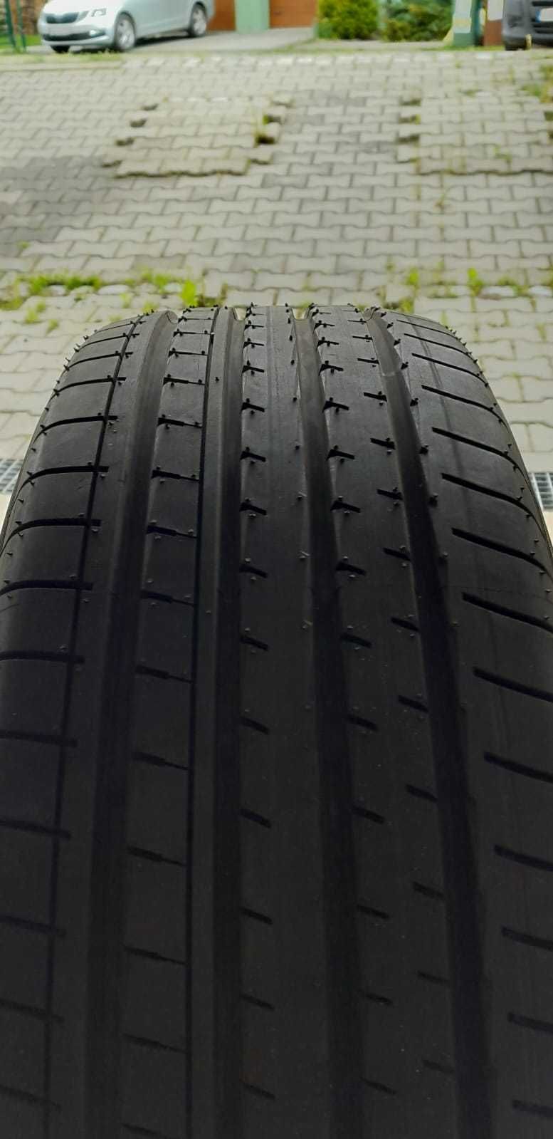 Opony Yokohama BluEarth-XT AE61 235/60R18 103 nowe