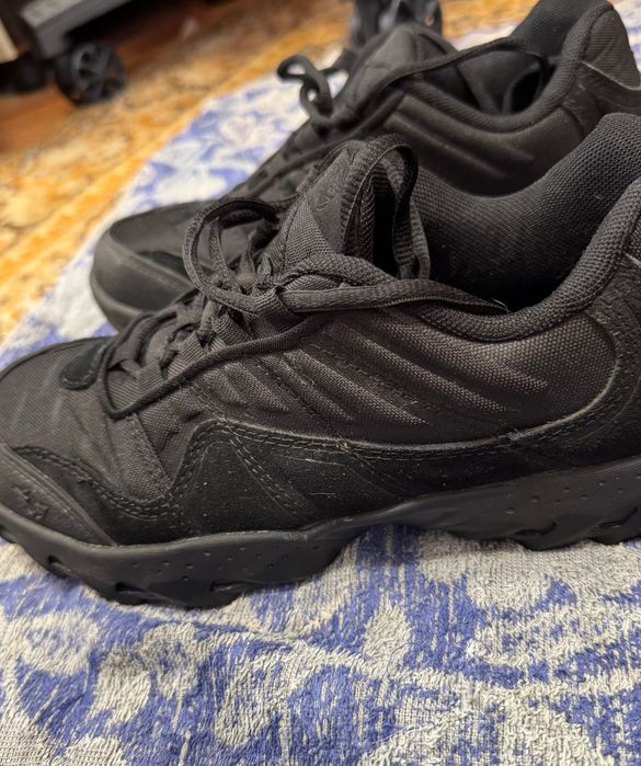 Чёрные ботинки Ezdy