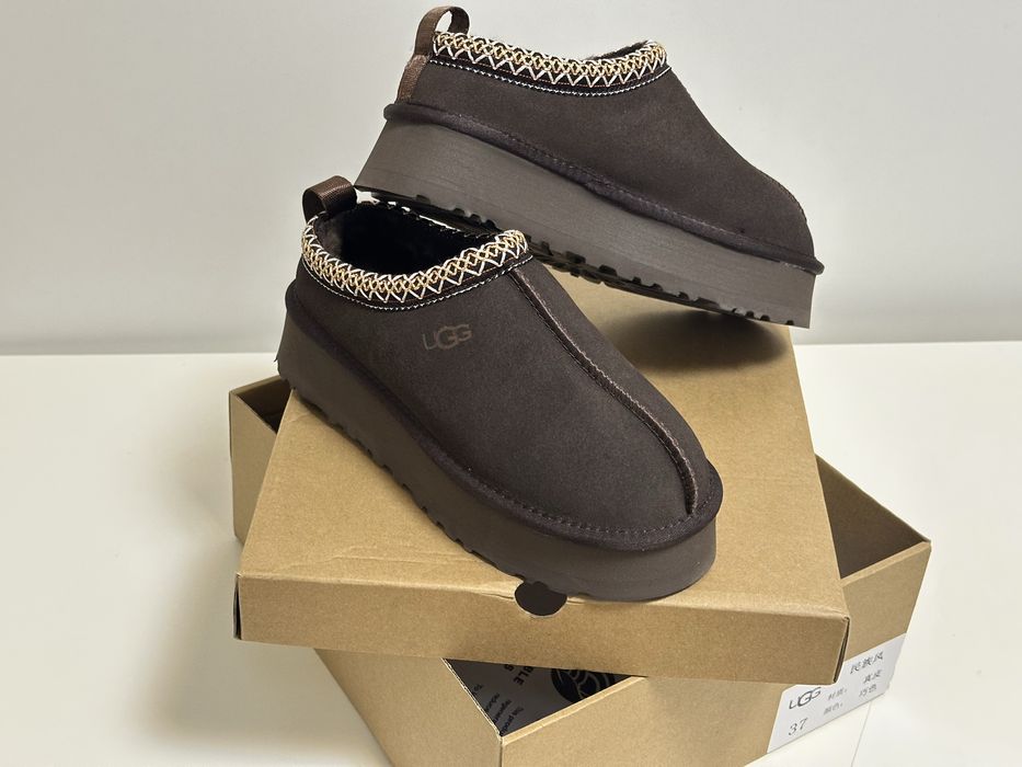 Жіночі UGG Tazz, з платформою. Розмір 36
