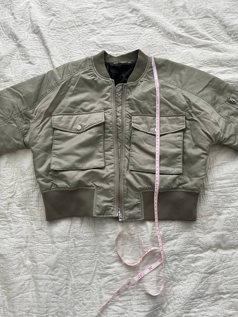 Новий жіночий бомбер h&m