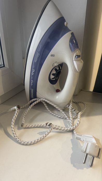 Праска утюг Daewoo International