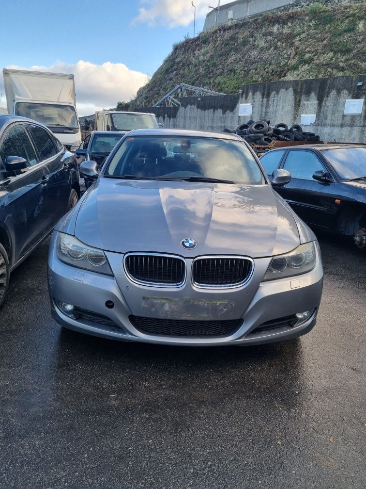 BMW E90 Série 3 LCi 2010 XDRIVE para peças