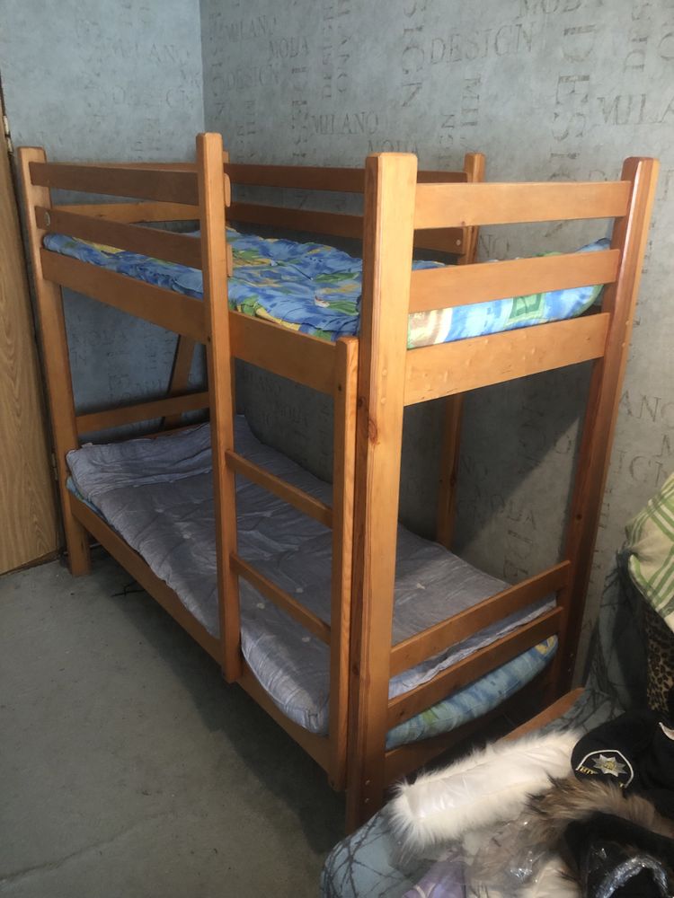 Кровать детская, 2 поверхова