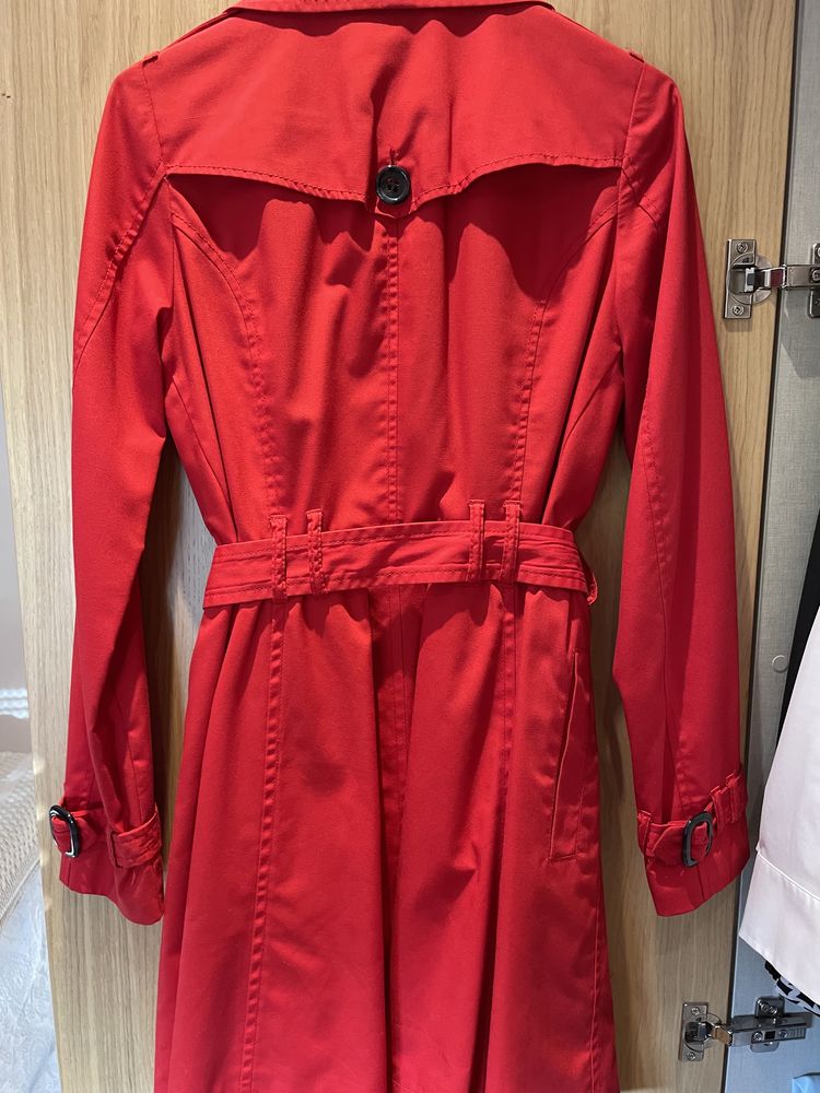 Gabardine/trench vermelha