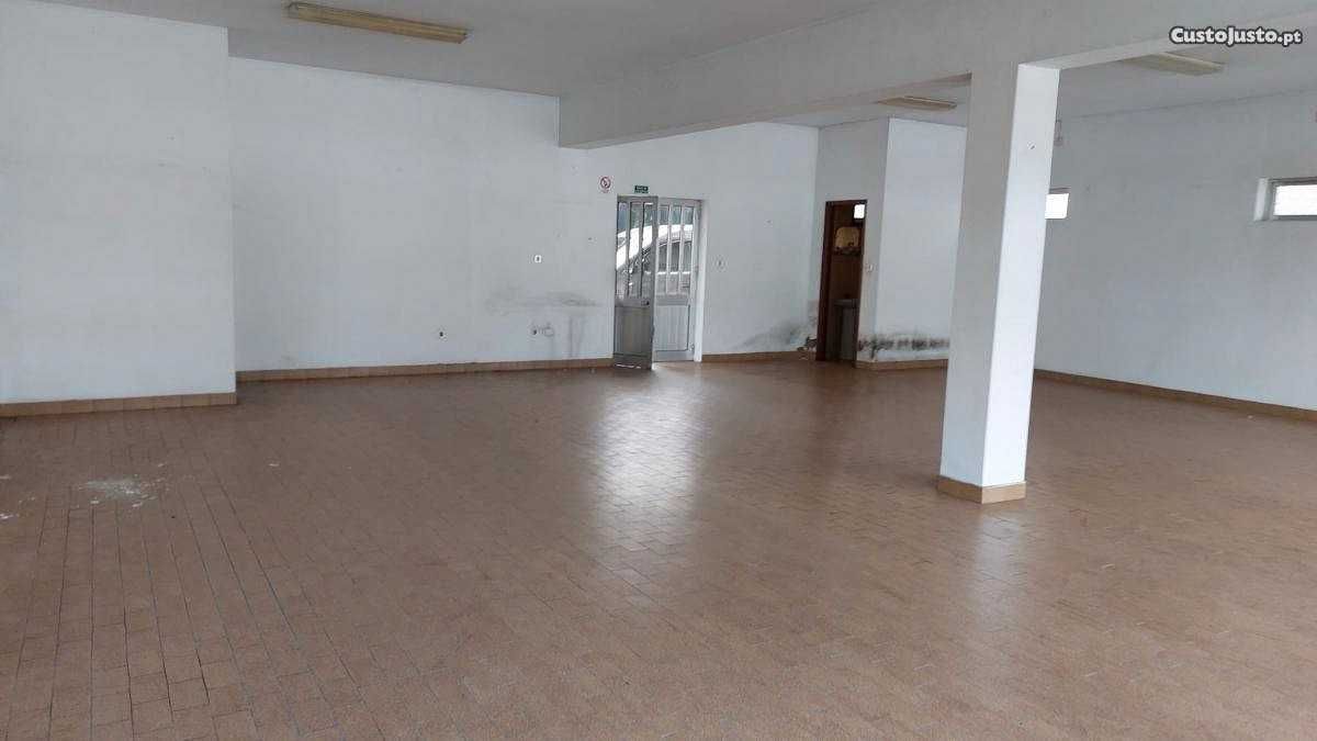 Loja comercial 100m2  - Baltar