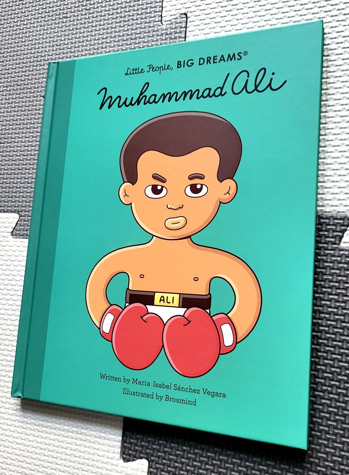 Muhammad Ali Little People, Big Dreams Sanchez Vegara po angielsku
