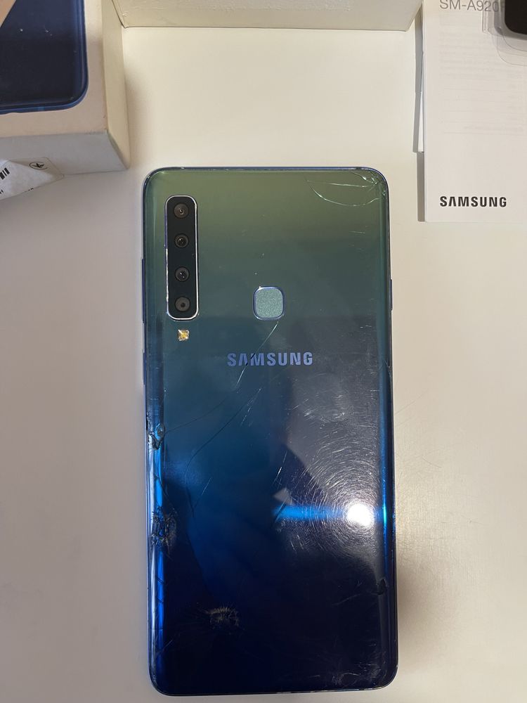 Продам телефон  Samsung Galaxy A 9