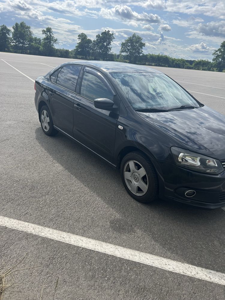 Продам  Volkswagen Polo 2011