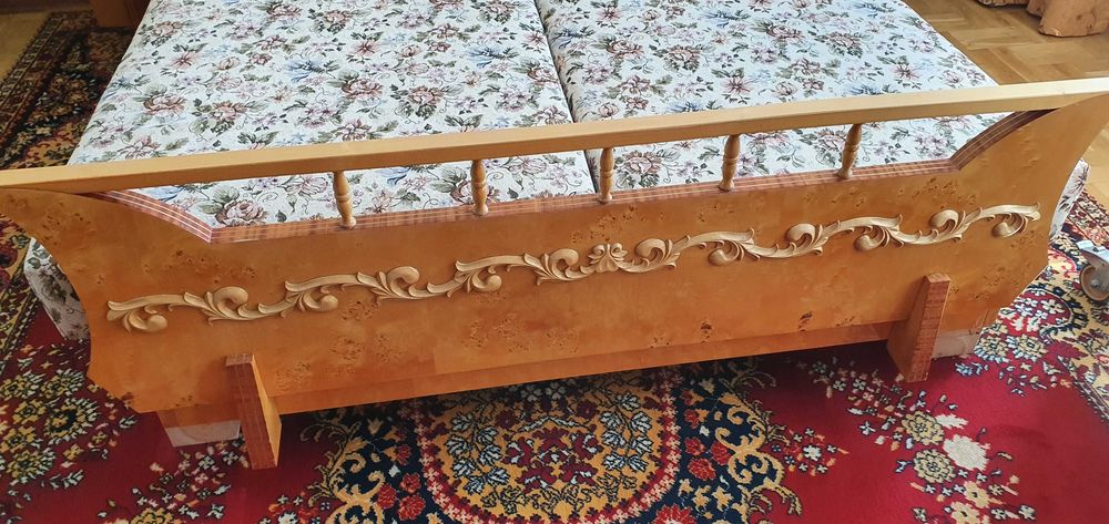 Zestaw mebli kalwaryjskich Pawie Oczko, lata 80-te.  Stan bardzo dobry