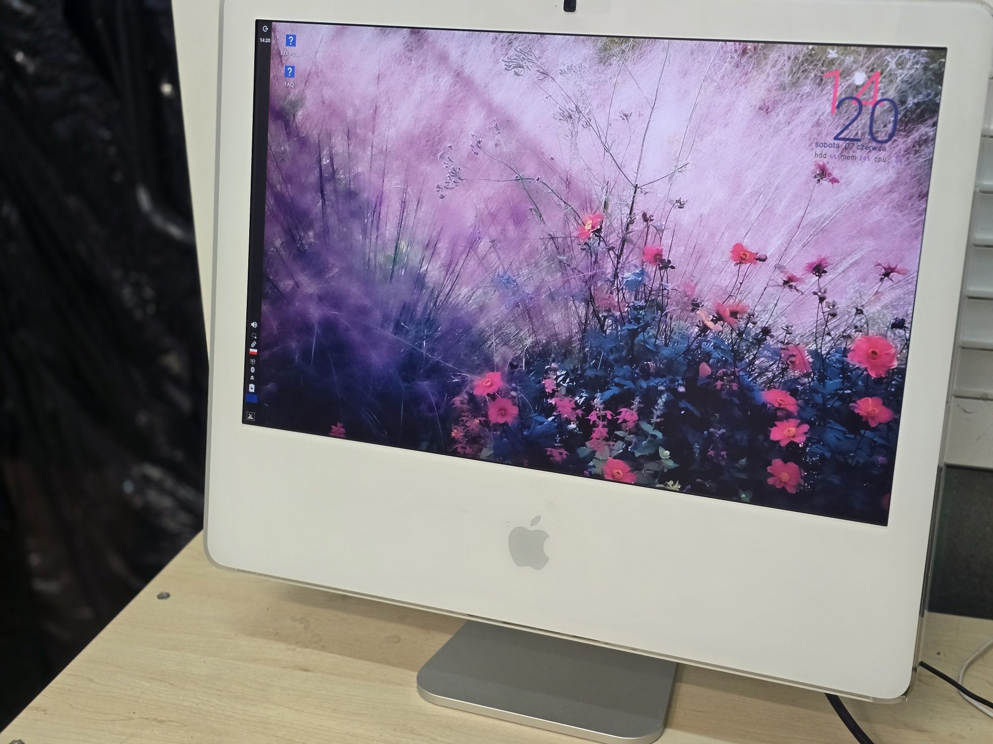 Apple iMac White 100% Sprawny Dysk SSD Linux Idealny do garazu