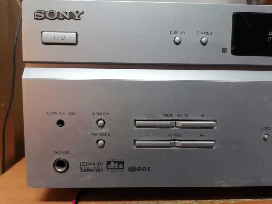 Amplituner Sony STR-K780 pilot