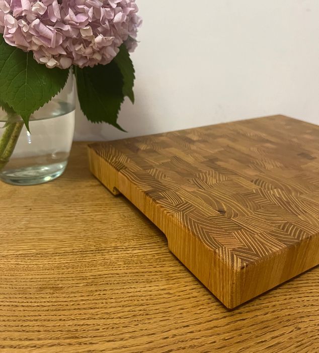 З Акації — торцева кухонна дошка