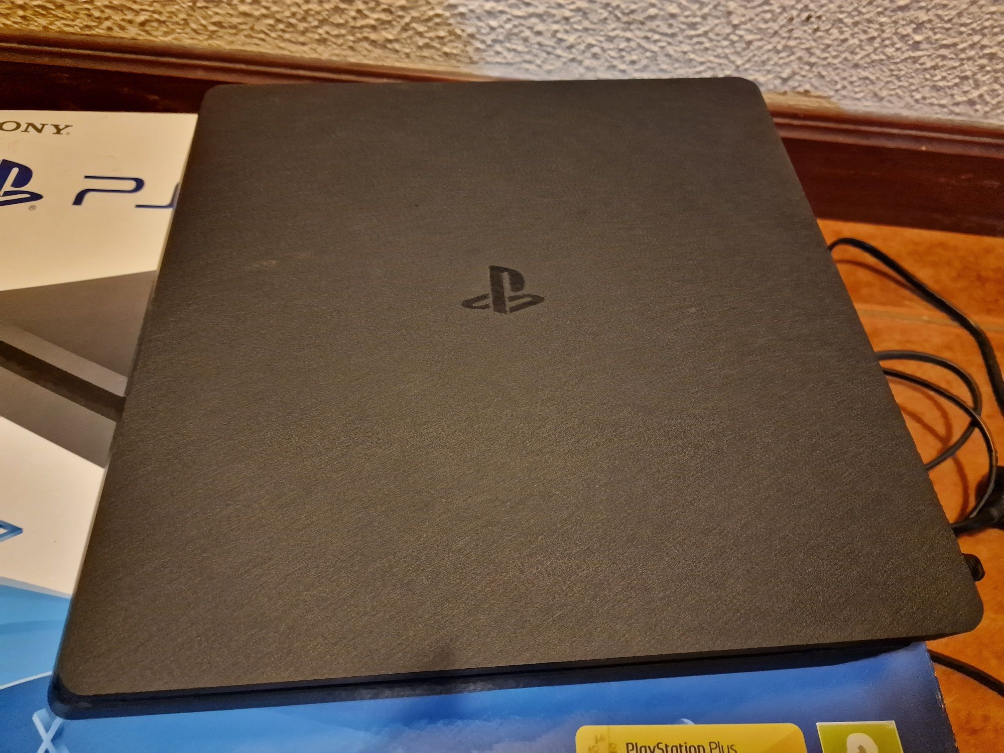Playstation 4 1 T (oferta jogos)
