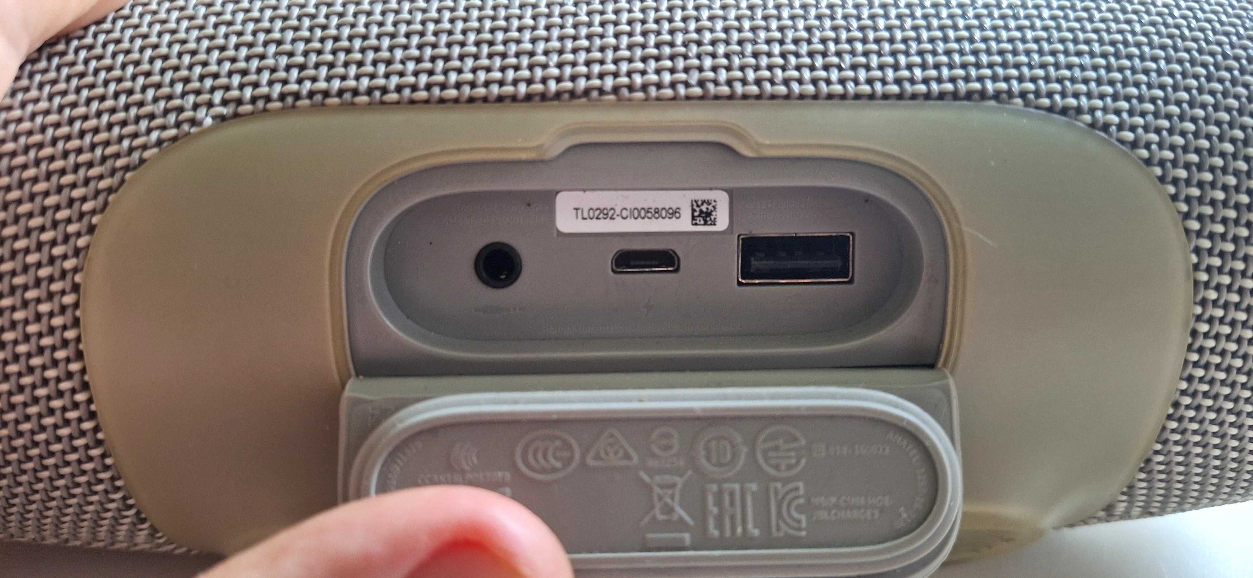 JBL charge 3 блютус колонка