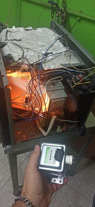 Técnico de eletrodomésticos oficial grupo Whirlpool