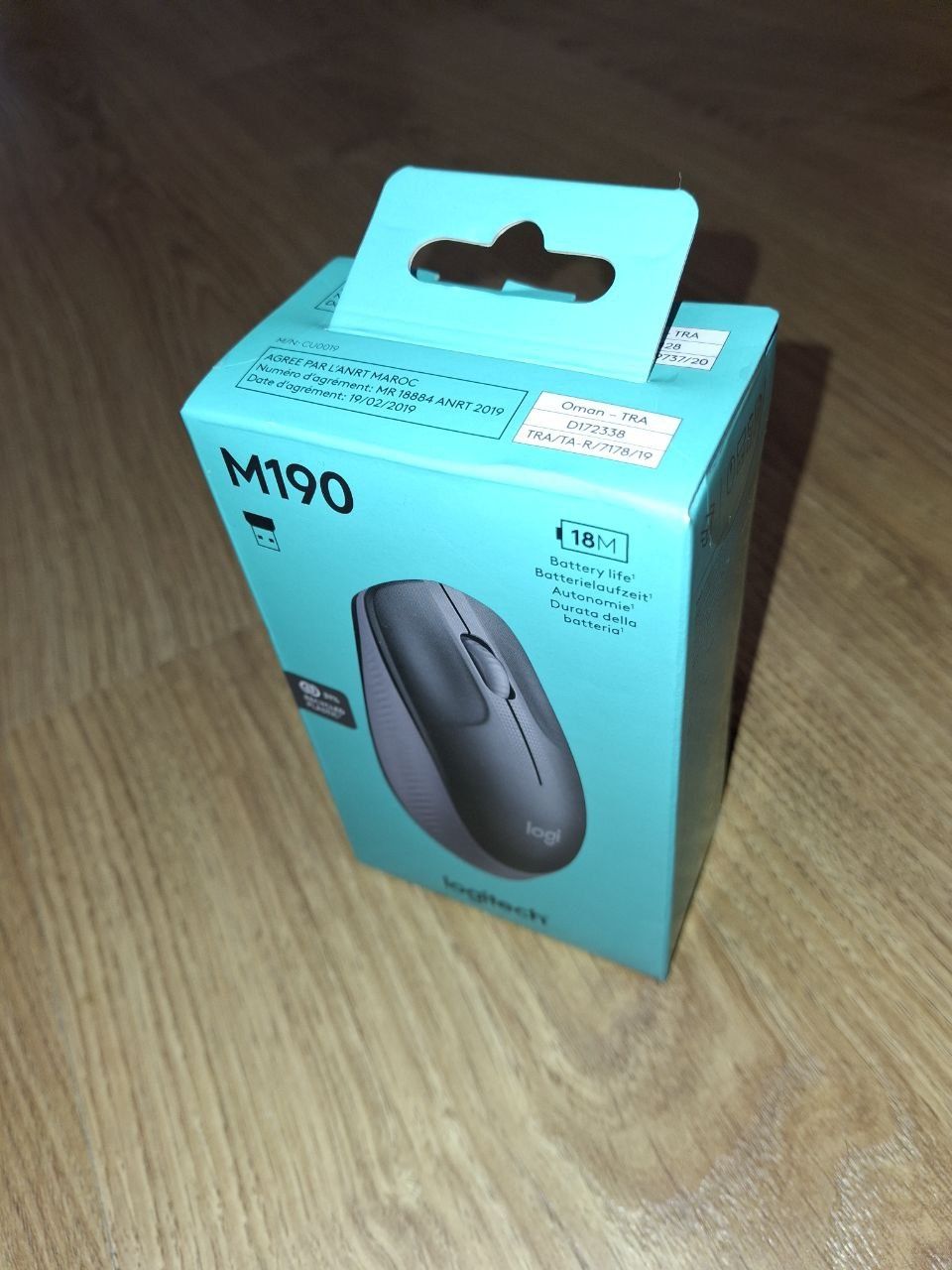 Нова повнорозмірна бездротова миша  Logitech M190