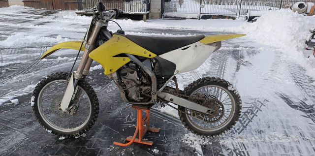 Suzuki rmz 250 cross