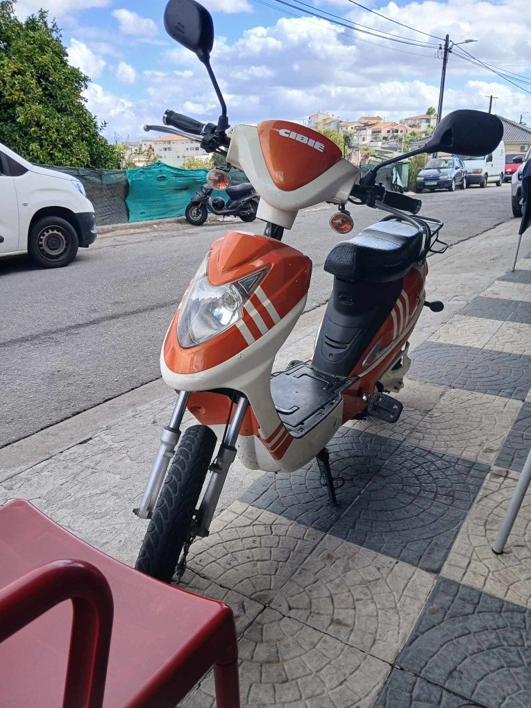 Vendo Mota Elétrica