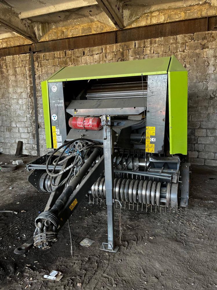 Прес підбирач CLAAS ROLLANT 340 2012