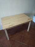 Mesa de cozinha em pinho