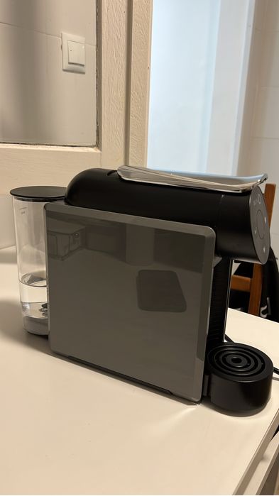 Máquina de Café Delta Q