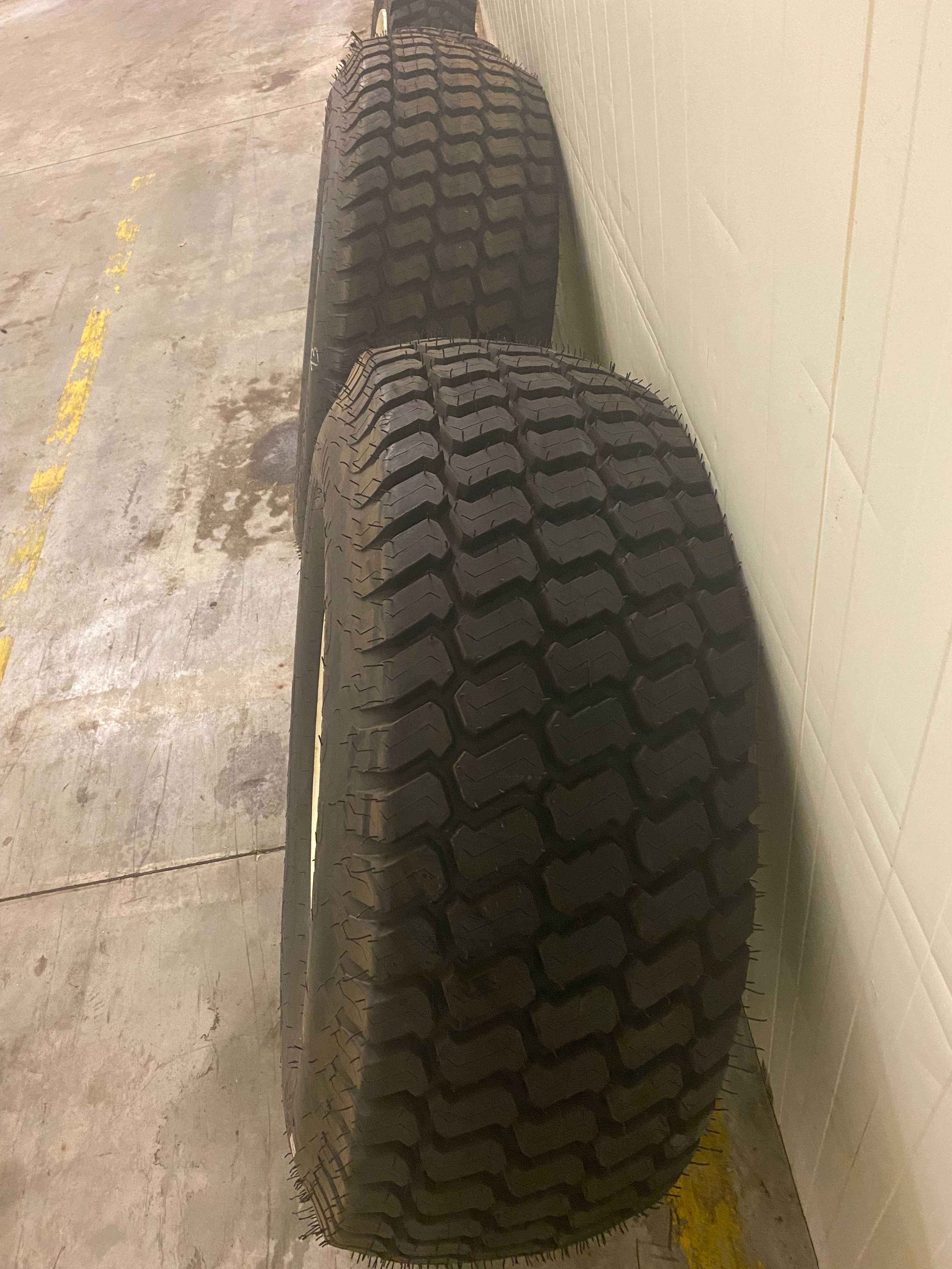 Felgi z oponami trawiastymi(G13)2x41/14.00/20,2x265/70/16.5 Kubota