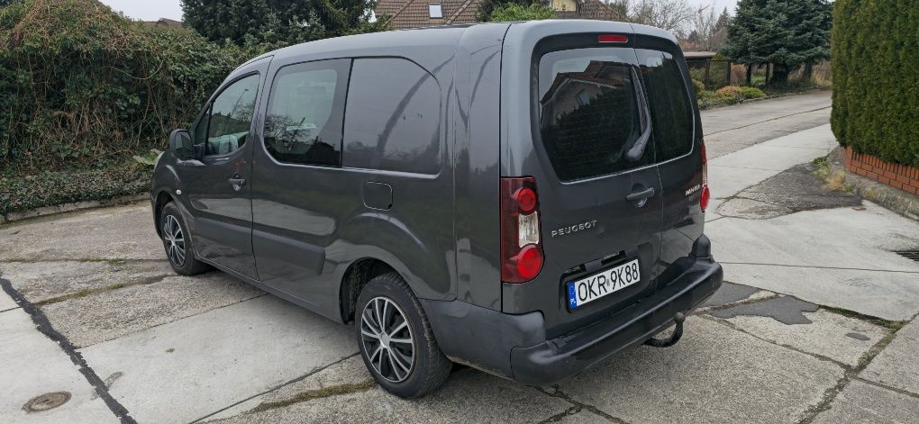 Peugeot Partner long max 1.6  hdi salon polska