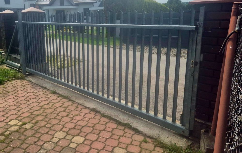 Brama wjazdowa przesuwna ocynk Wiśniowski