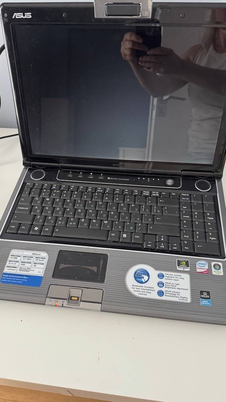Stary laptop ASUS M50V Dual Core 320 Gb 4 Gb