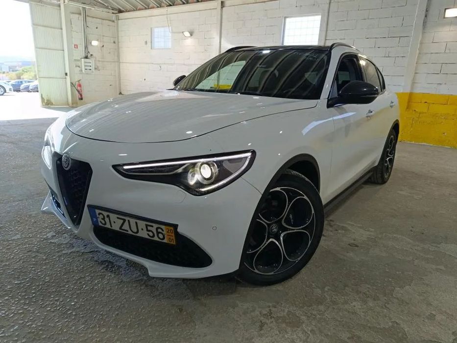 Alfa Romeo Stelvio 2.2 D B-Tech AT8