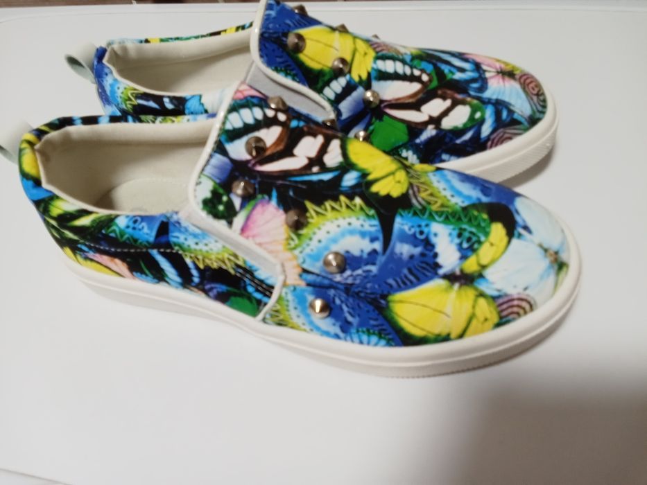 Сліпони дитячі нові