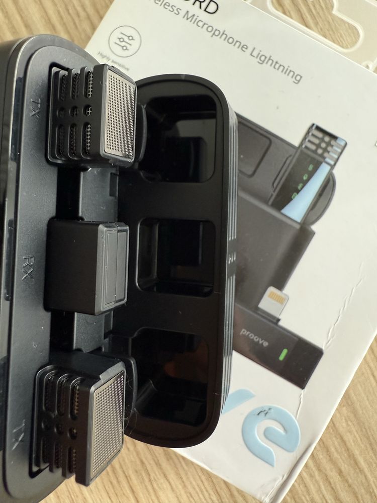 Бездротовий петличний мікрофон Proove Record Lightning (black)
