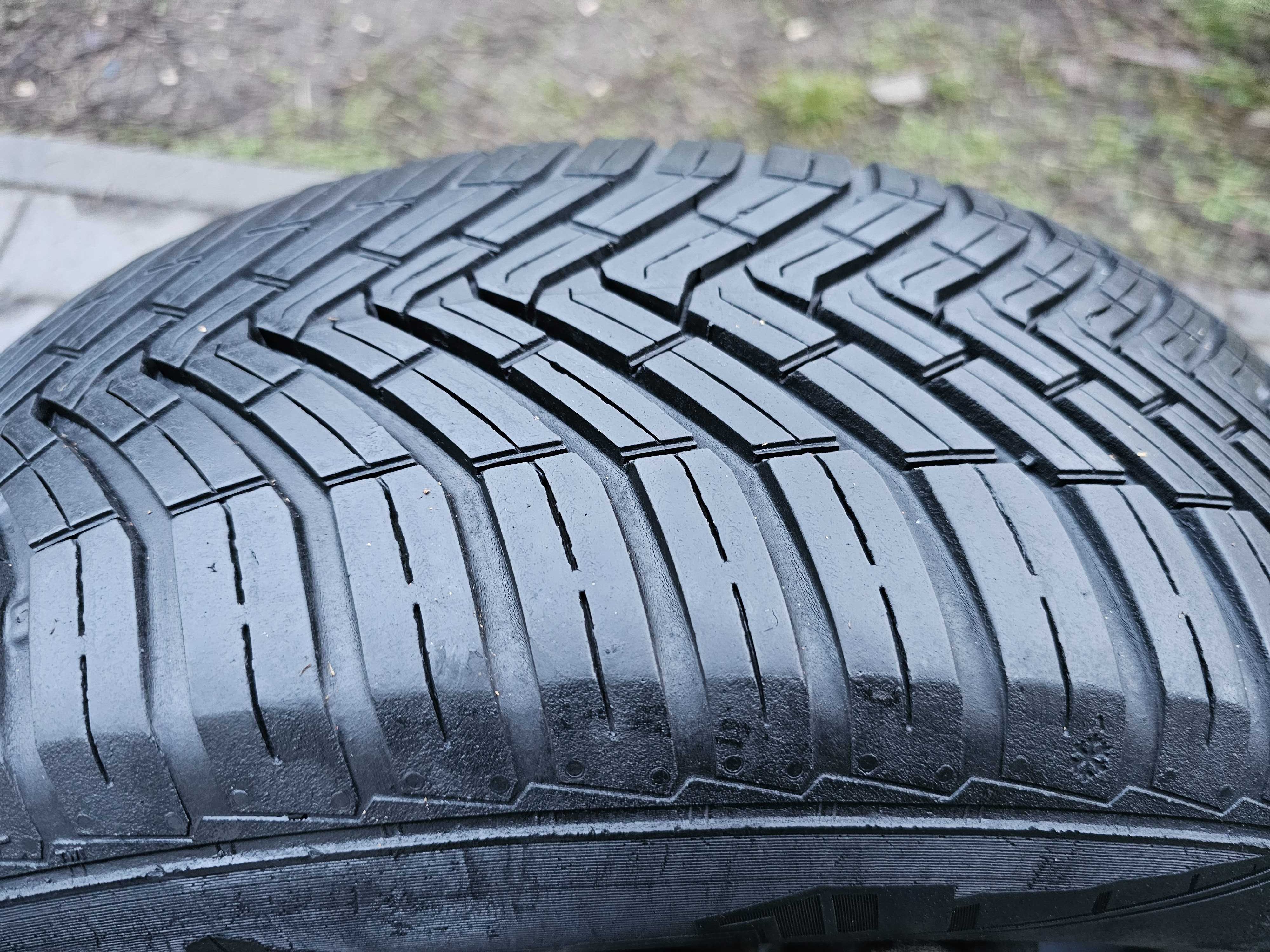 Całoroczne Continental 205/60 R16 6.5mm