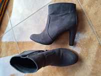 Buty na obcasie botki szare zamszowe r.38