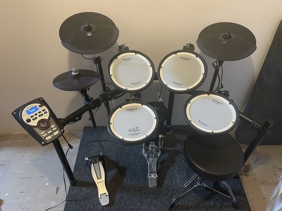 Perkusja elektroniczna Roland Td 11  + dodatkowe brzmienia.Super stan
