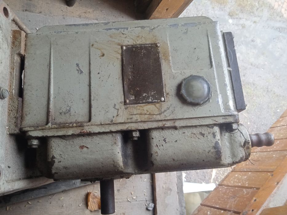 Вакуумний насос новий