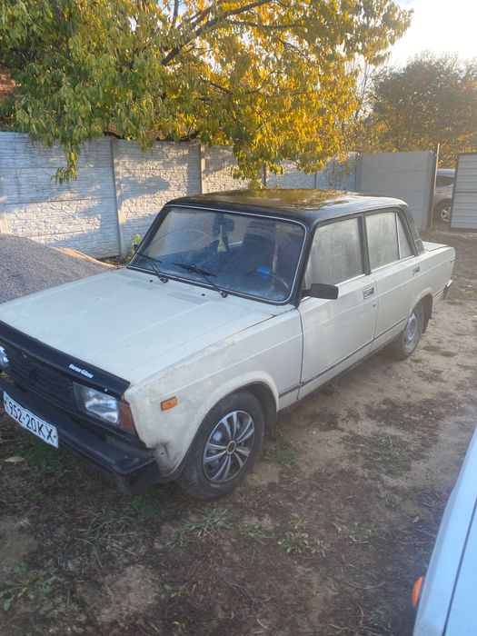 Продаж ВАЗ 2105 на повному ходу