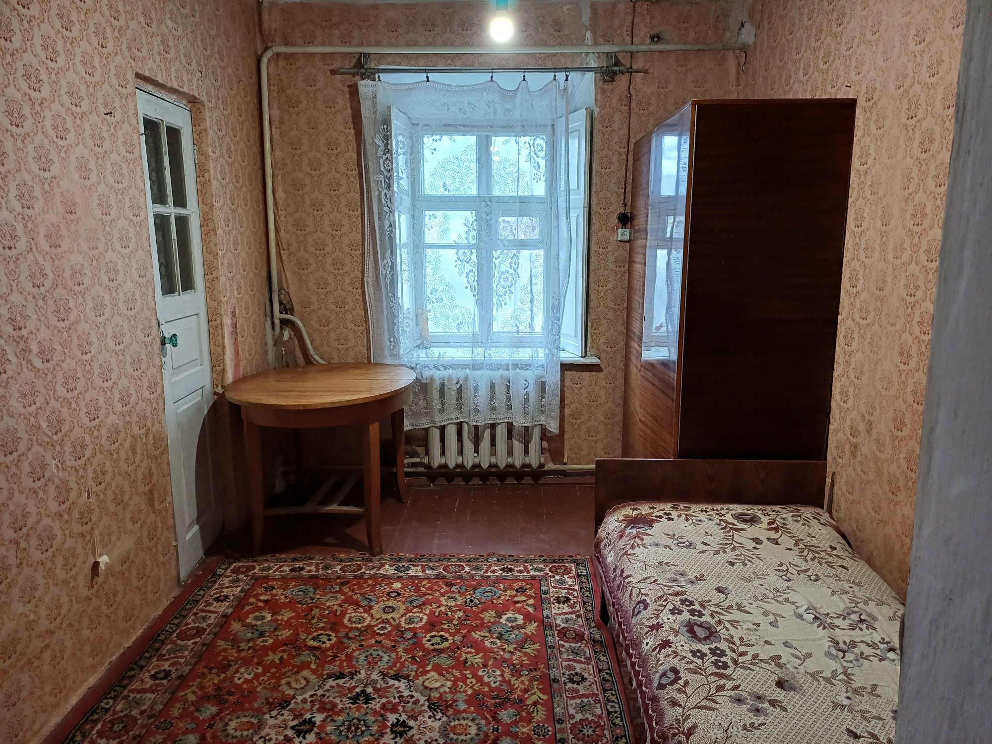 Здаю півбудинку на Богополі.