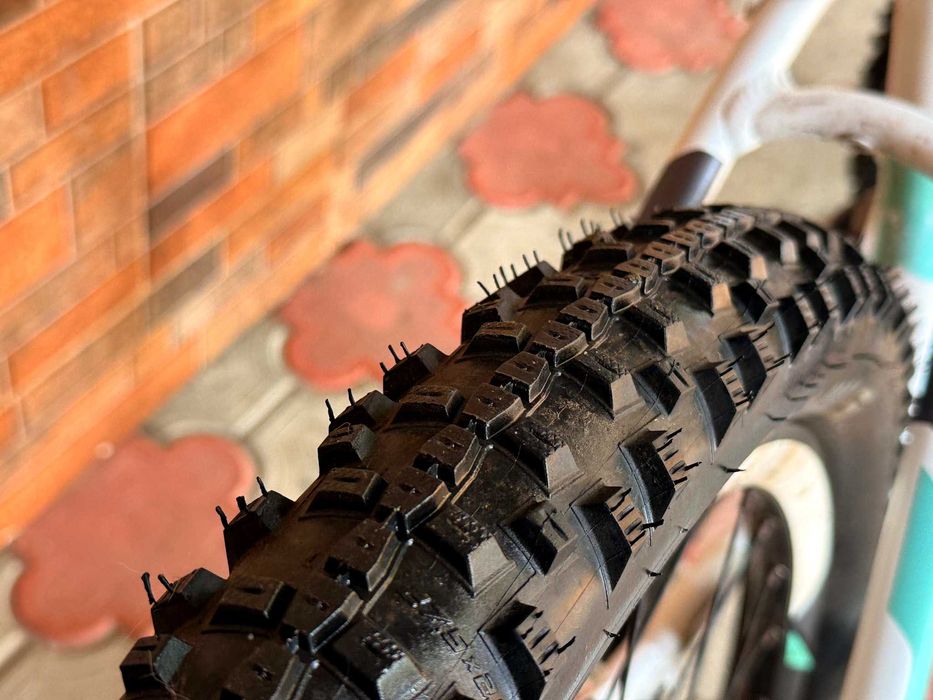 Електровелосипед E-BLADE 27.5+"M-L" Shimano DEORE SR Suntour XCR BOSCH