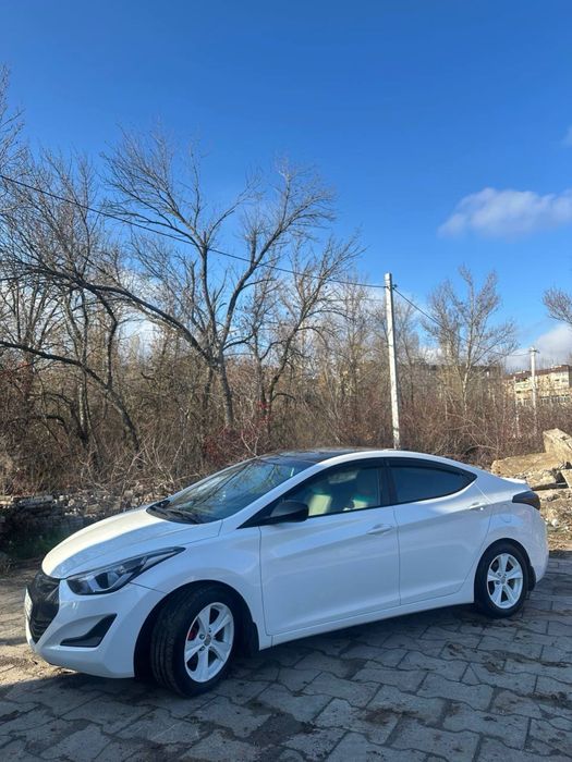 Hyundai Elantra 2015