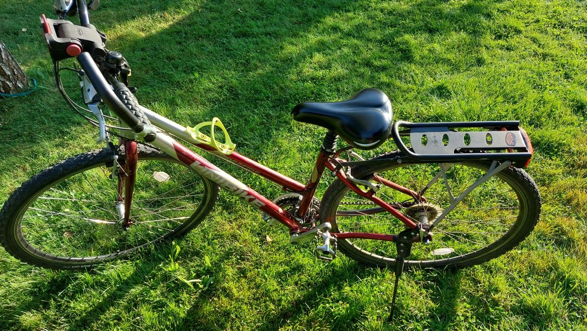 Rower damski Unibike Crossfire 28 cali rama 17.