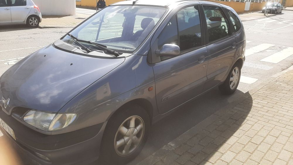Vendo Renault megane GPL