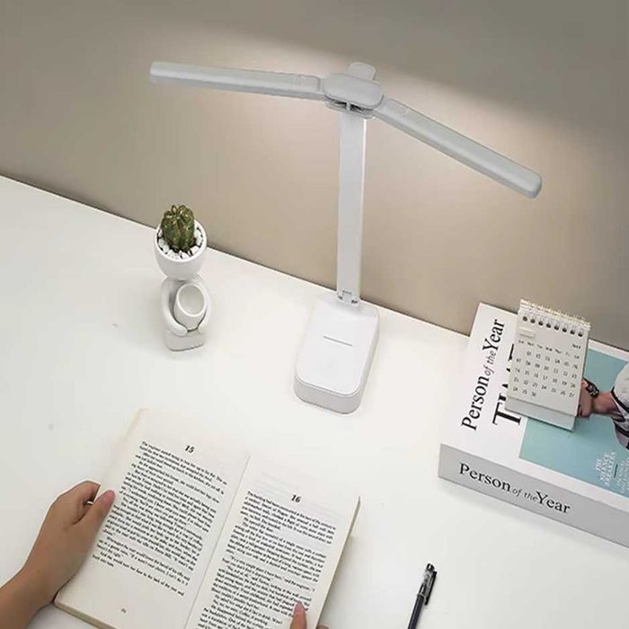 Настольная лампа с аккумулятором. Type-C Настільна лампа з акб