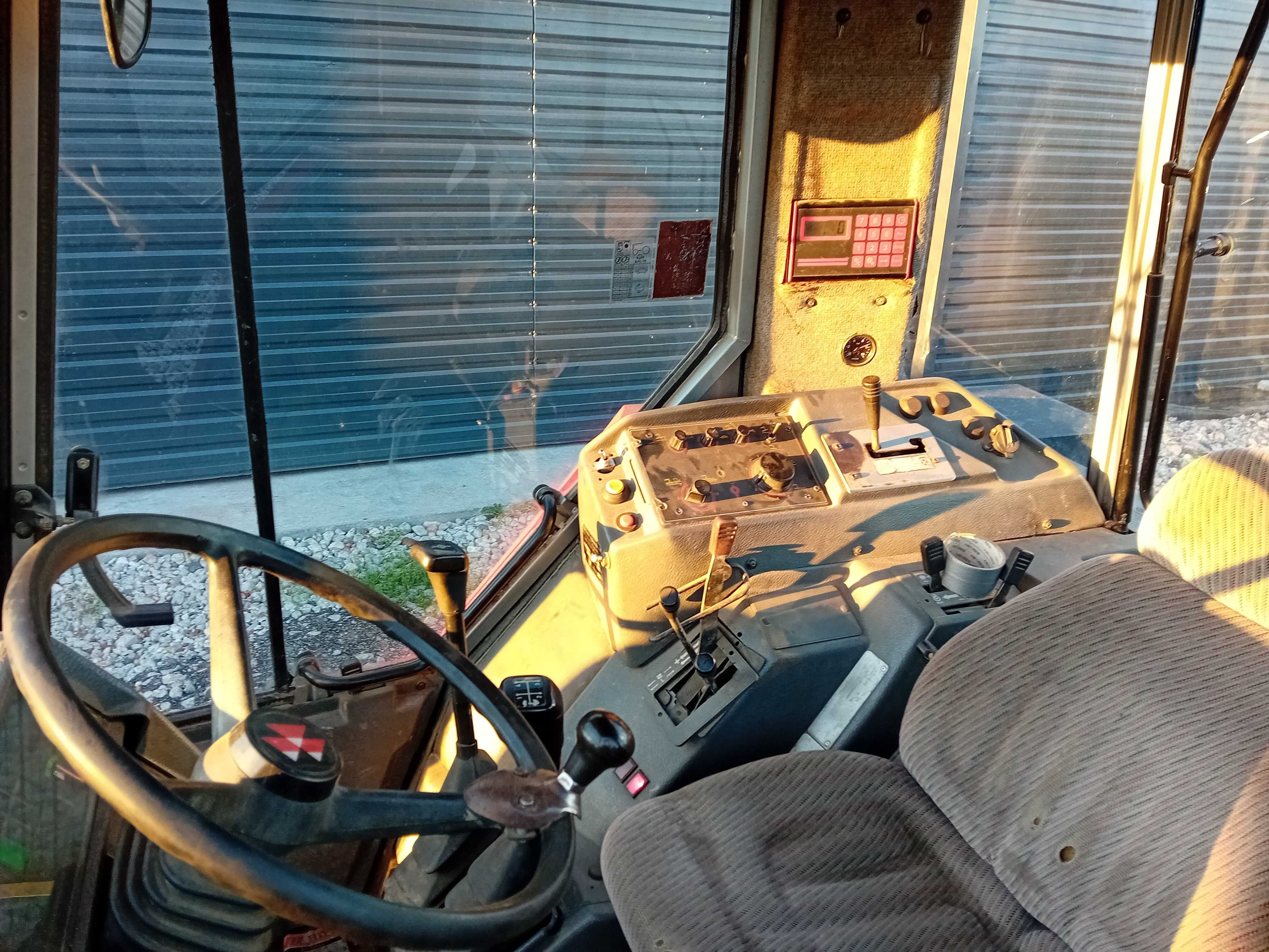 Massey Ferguson 3115 pneumatyka komplet zaczepów