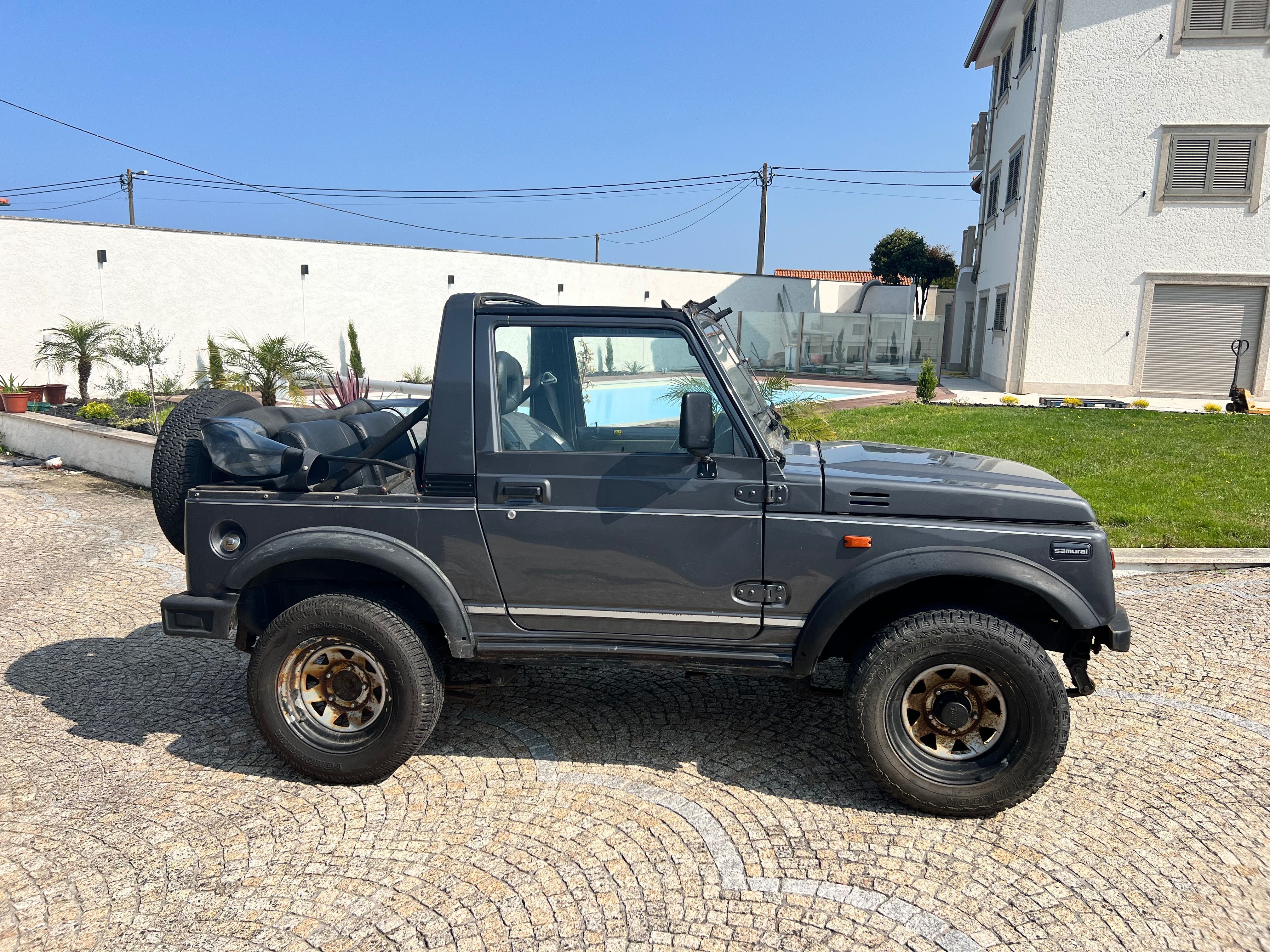 Suzuki Santana - SJ413