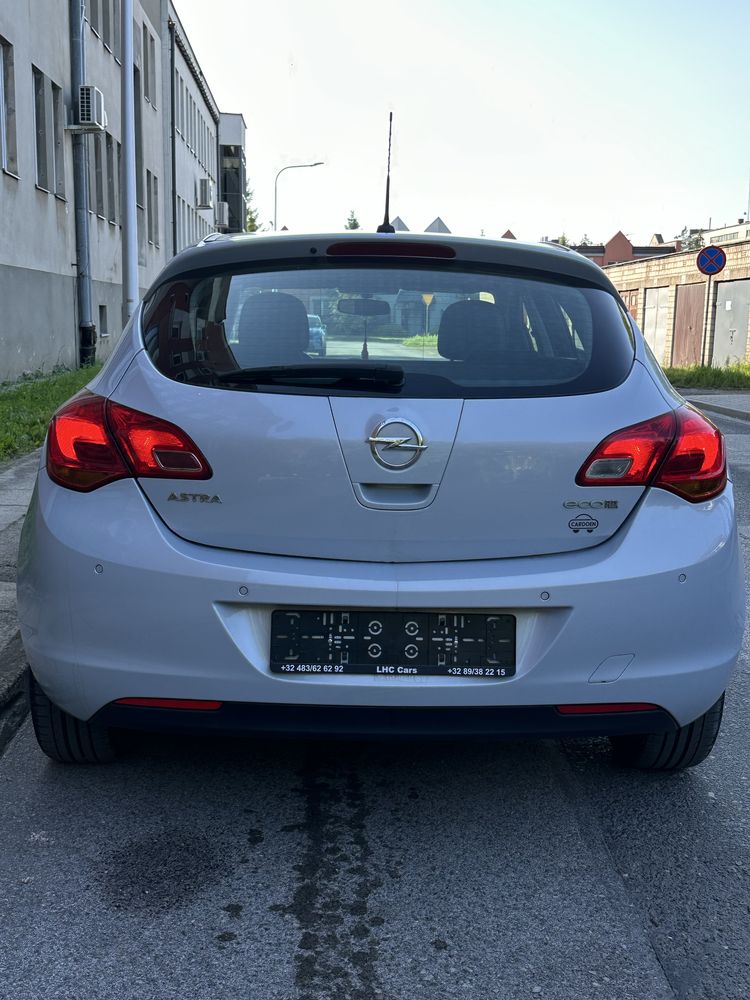 Opel Astra J 1.3 Diesel 2012r Nowe sprzęgło Lakier Seashell