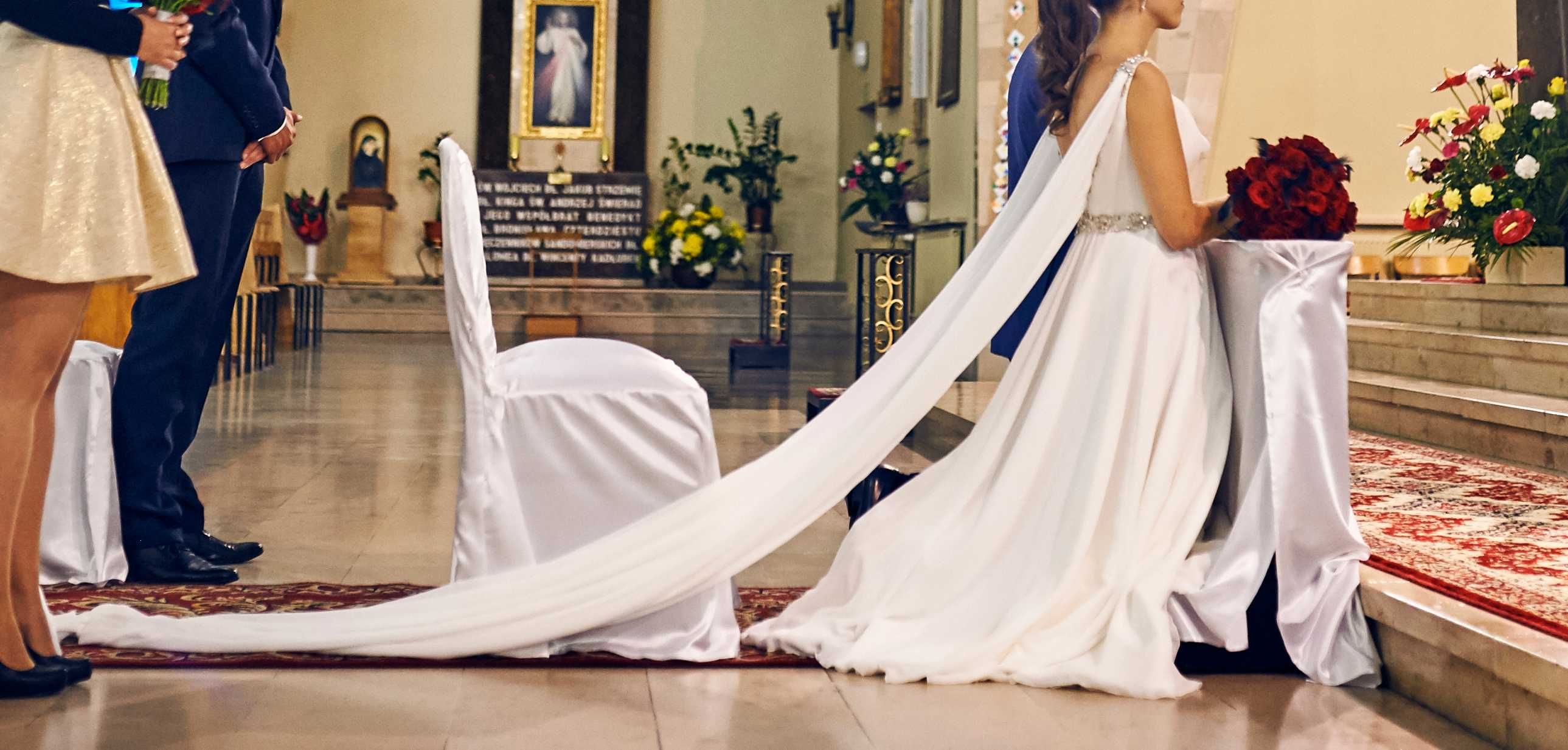 suknia ślubna w stylu greckim i akcesoria