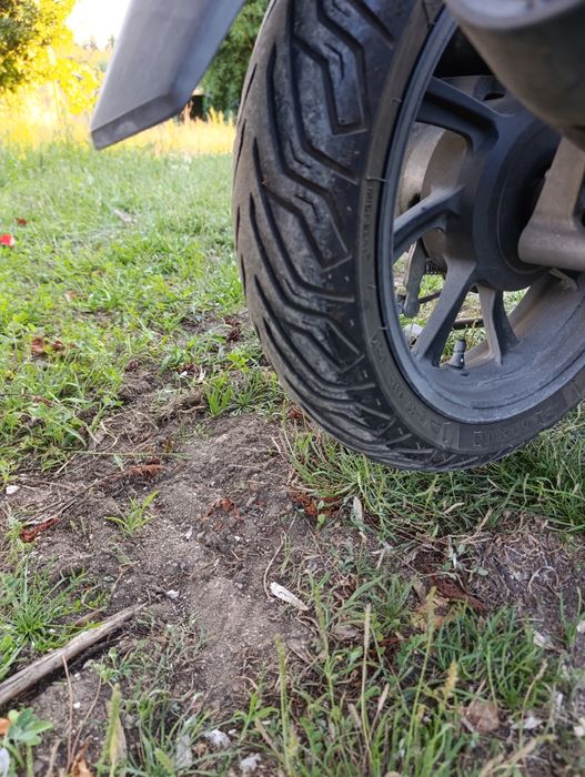 PCX Honda, em bom estado.