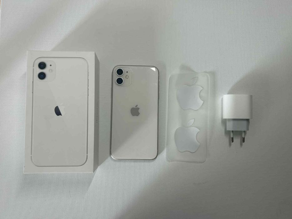 iPhone 11 biały komplet