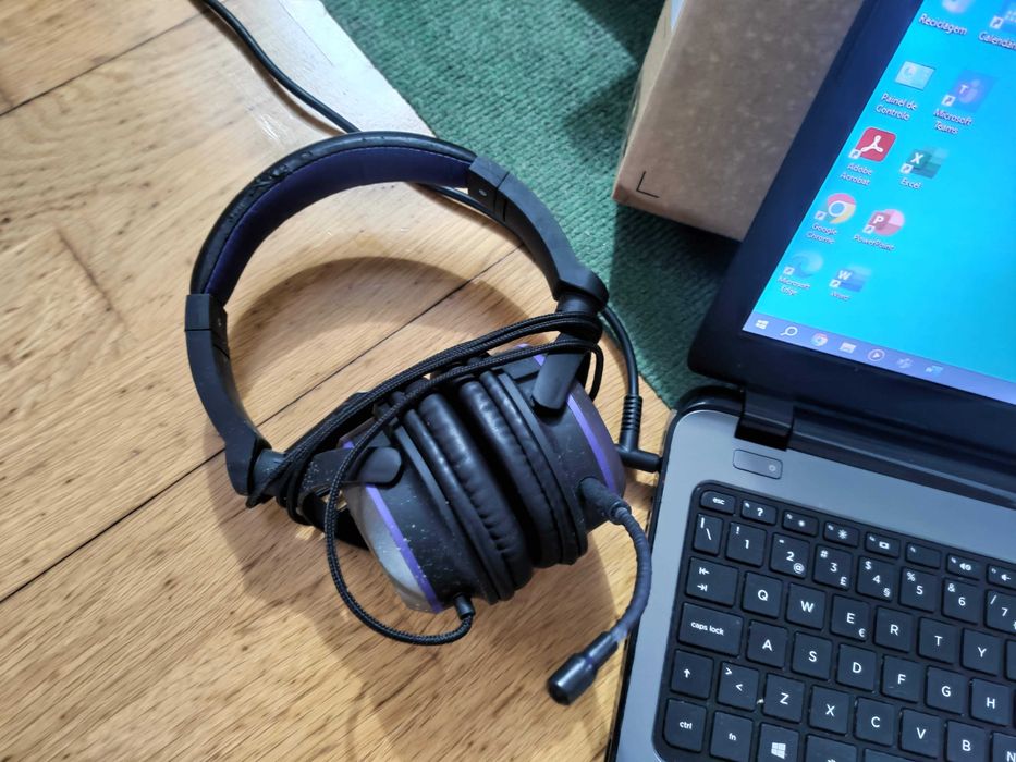 HP Laptop / Portátil com 12GB RAM e 128GB SSD (com Marcas de Uso)